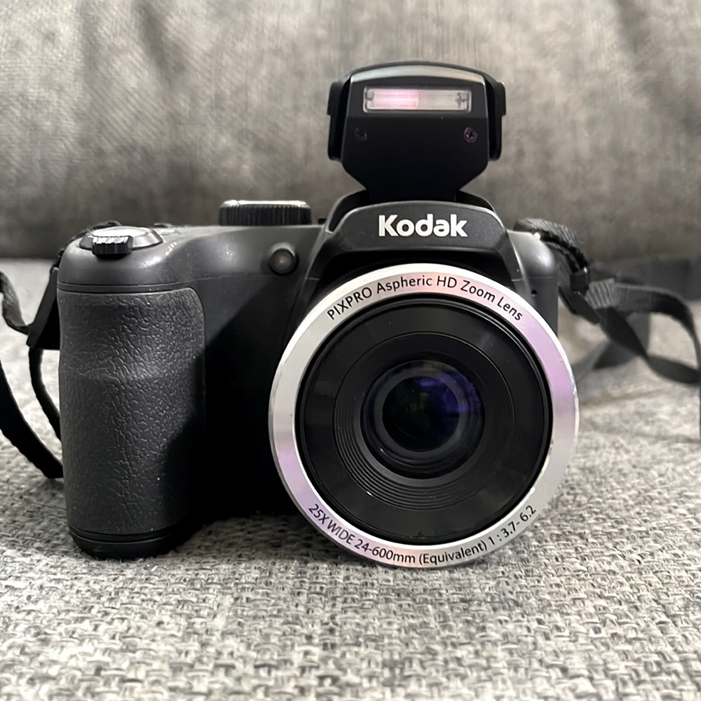 Camera Kodak PIXPRO AZ252